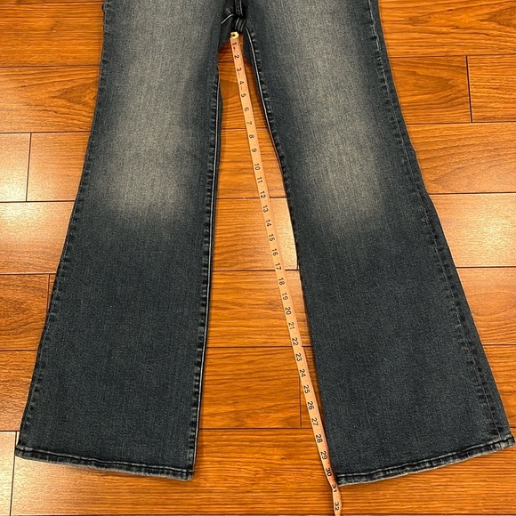 Good American Mega Compression Flare High Waist Jeans - Picture 13 of 15